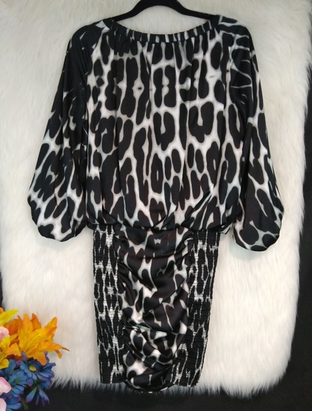 Jessica Simpson Black White and Gray Animal Print Long Sleeve Dress Size 6 - Picture 7 of 10